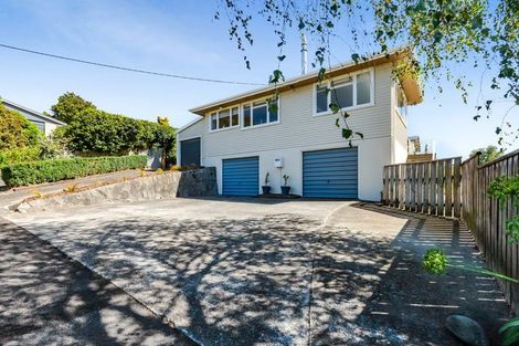 Photo of property in 1 Fairfax Terrace, Frankleigh Park, New Plymouth, 4310