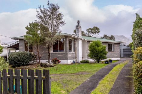 Photo of property in 13 Farrier Grove, Featherston, 5710