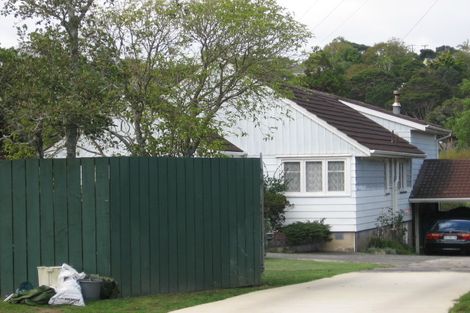 Photo of property in 120 Atkinson Road, Titirangi, Auckland, 0604