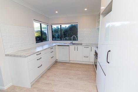 Photo of property in 12 Bowes Crescent, Strathmore Park, Wellington, 6022