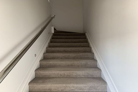 Photo of property in 8 Lilac Lane, Oteha, Auckland, 0632