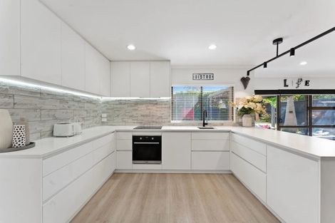 Photo of property in 62 Matarangi Road, East Tamaki, Auckland, 2013