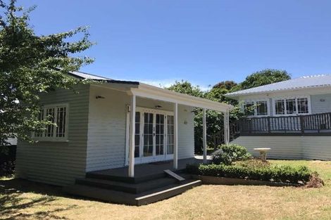 Photo of property in 8 Harrison Avenue, Belmont, Auckland, 0622