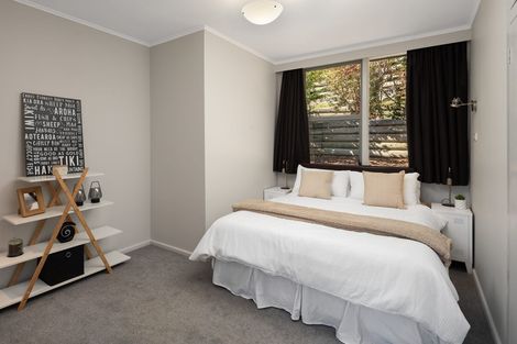 Photo of property in 25 Suffolk Street, Picton, 7220