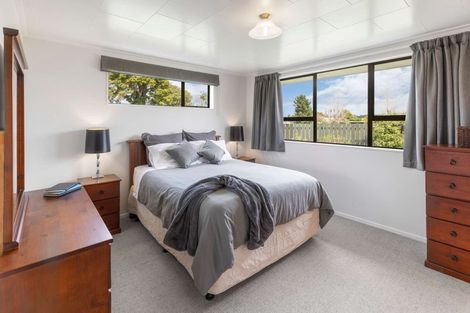 Photo of property in 8 Mansell Crescent, Bulls, 4818