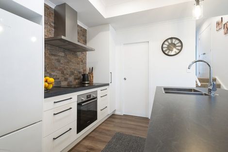 Photo of property in 19 Lily Way, Pyes Pa, Tauranga, 3112