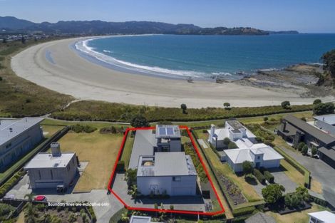 Photo of property in 65 Taumata Road, Omaha, 0986