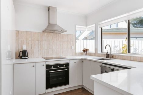 Photo of property in 7 Reef Avenue, Papamoa Beach, Papamoa, 3118