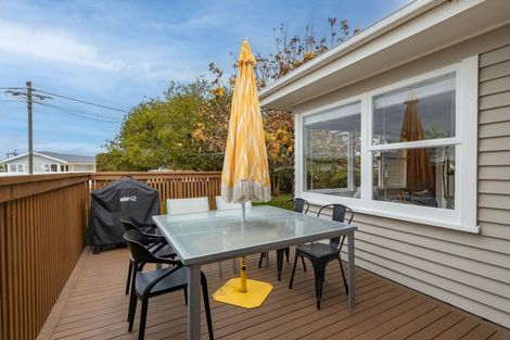 Photo of property in 16 English Street, St Andrews, Hamilton, 3200