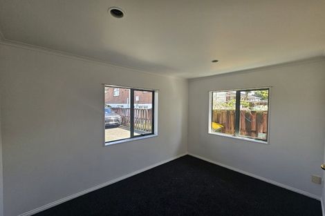 Photo of property in 86 Reeves Road, Pakuranga Heights, Auckland, 2010