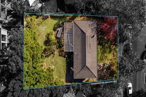 Photo of property in 8 Glucina Place, Glen Eden, Auckland, 0602