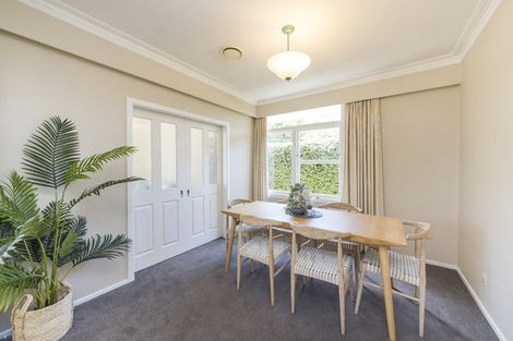 Photo of property in 19 Surrey Crescent, Hokowhitu, Palmerston North, 4410