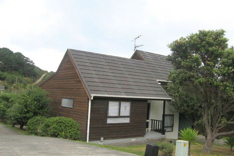 Photo of property in 9 Twomey Grove, Houghton Bay, Wellington, 6023