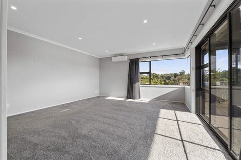 Photo of property in 195 Heta Road, Highlands Park, New Plymouth, 4312