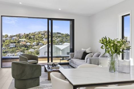 Photo of property in 131 Tiketike Way, Brooklyn, Wellington, 6021