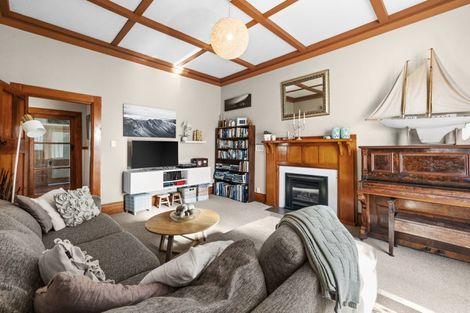 Photo of property in 10 Latham Street, Napier South, Napier, 4110