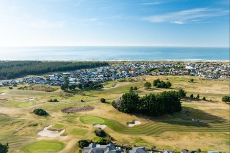 Photo of property in 24 Foresters Crescent, Parklands, Christchurch, 8083