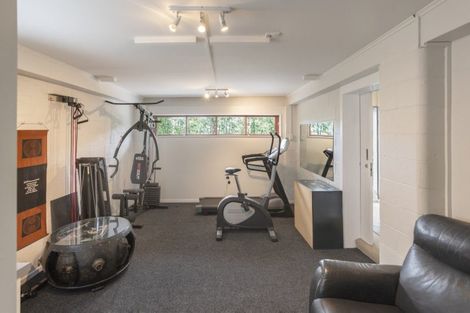 Photo of property in 101 Churchill Drive, Crofton Downs, Wellington, 6035