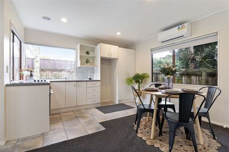 Photo of property in 23 Anna Watson Road, Half Moon Bay, Auckland, 2012