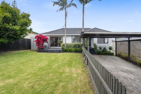 Photo of property in 1/72 Drake Street, Howick, Auckland, 2014