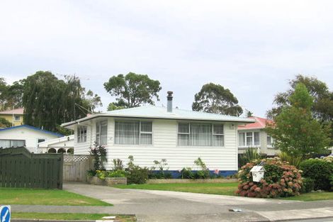 Photo of property in 65 Norana Road, Timberlea, Upper Hutt, 5018