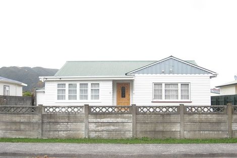 Photo of property in 8 Trinity Avenue, Epuni, Lower Hutt, 5011
