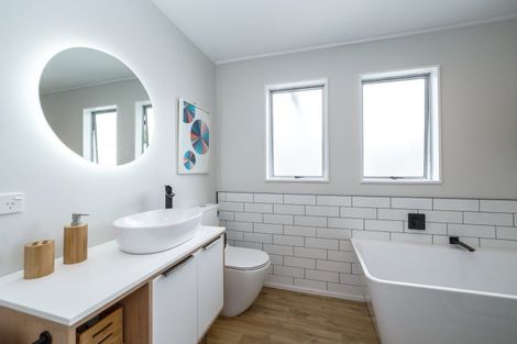 Photo of property in 19 Baillie Crescent, Carterton, 5713