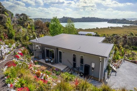 Photo of property in 7 Toi Track, Russell, 0272