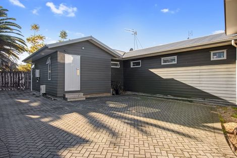 Photo of property in 2/54 May Street, Hamilton East, Hamilton, 3216