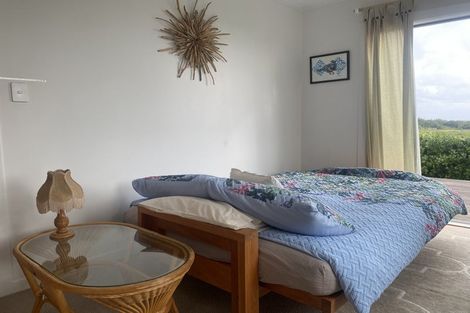 Photo of property in 17 Hickey Place, Opunake, 4616