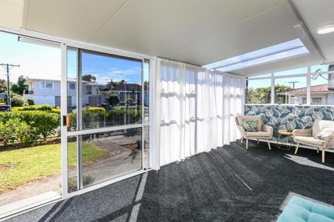 Photo of property in 16 Trafalgar Street, Westown, New Plymouth, 4310