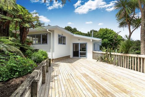 Photo of property in 105 Waitakere Road, Waitakere, Auckland, 0816