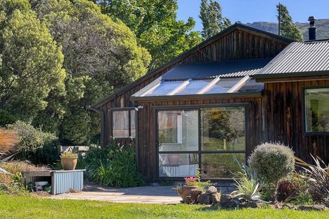 Photo of property in 165 Governors Bay - Teddington Road, Teddington, Lyttelton, 8971