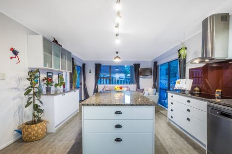 Photo of property in 19 Shackle Lane, Whitby, Porirua, 5024