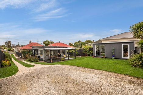 Photo of property in 2/23 Miller Road, Mangere Bridge, Auckland, 2022