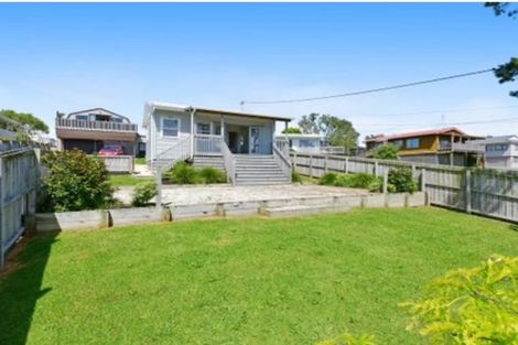 Photo of property in 12a Matai Road, Stanmore Bay, Whangaparaoa, 0932
