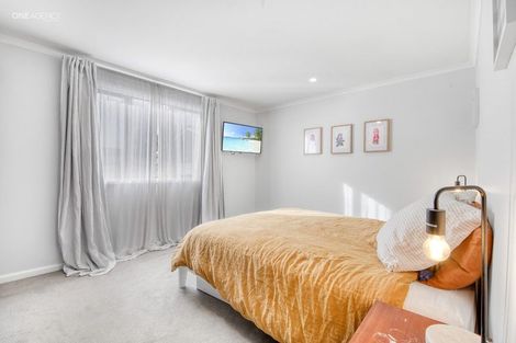 Photo of property in 96 Main North Road, Woodend, 7610