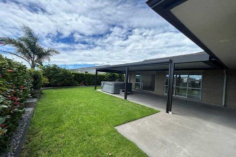 Photo of property in 30 Cupples Street, Papamoa Beach, Papamoa, 3118