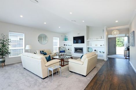 Photo of property in 49 Arataki Road, Havelock North, 4130