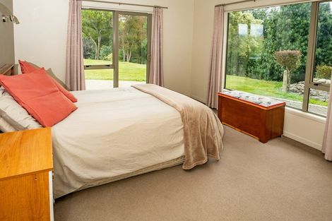 Photo of property in 73 Totara View Road, Wakefield, 7095