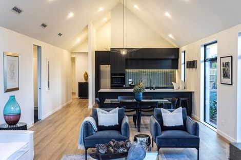 Photo of property in 112 Paparoa Street, Papanui, Christchurch, 8053