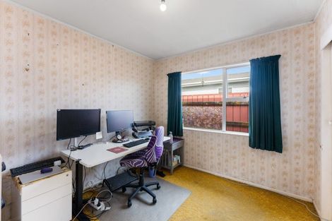 Photo of property in 22 Buckley Grove, Paraparaumu, 5032