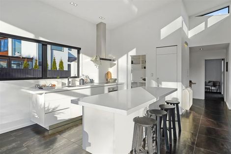 Photo of property in 17 Chislehurst Place, Bryndwr, Christchurch, 8052