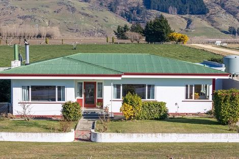 Photo of property in 301 Roxburgh Road East, Roxburgh East, Roxburgh, 9571