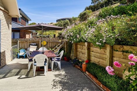 Photo of property in 23 Kilkelly Close, Tawa, Wellington, 5028