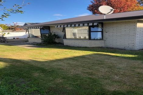 Photo of property in 2/22 Searells Road, Strowan, Christchurch, 8052