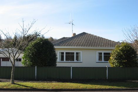 Photo of property in 6 Vectis Road, Hillcrest, Hamilton, 3216