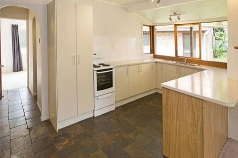 Photo of property in 30 Venus Place, Half Moon Bay, Auckland, 2012