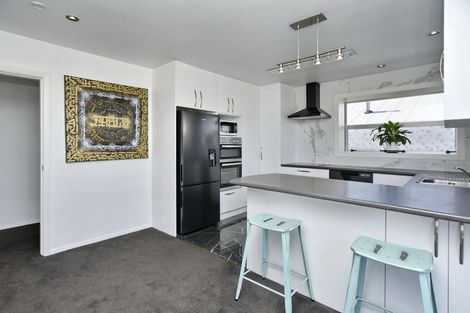 Photo of property in 9 Heathglen Avenue, Parklands, Christchurch, 8083