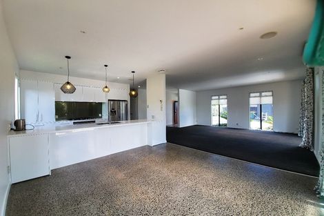 Photo of property in 20 Te Wharau Drive, Greenhithe, Auckland, 0632